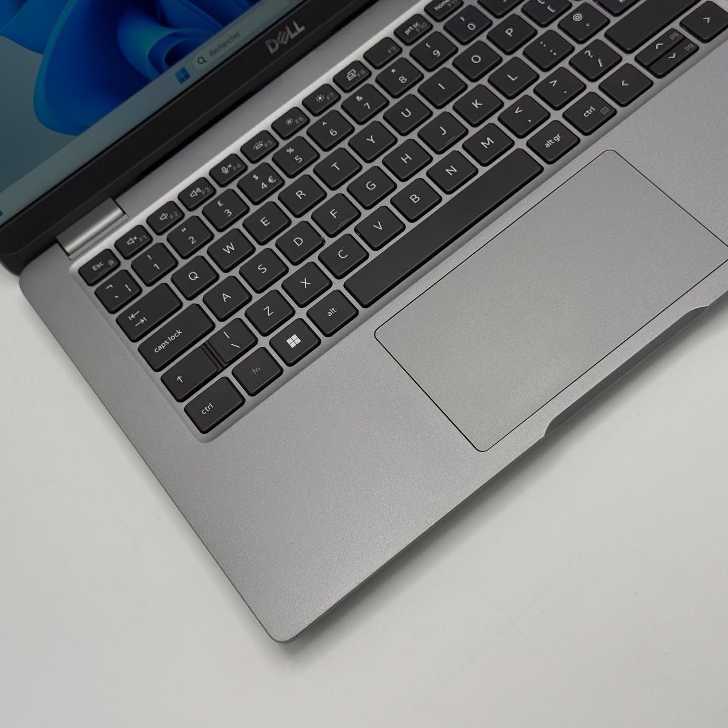 DELL LATITUDE 5340 / 13th I7-1365U / 16Go DDR5 / 512Go / 13.3” FHD – Image 8