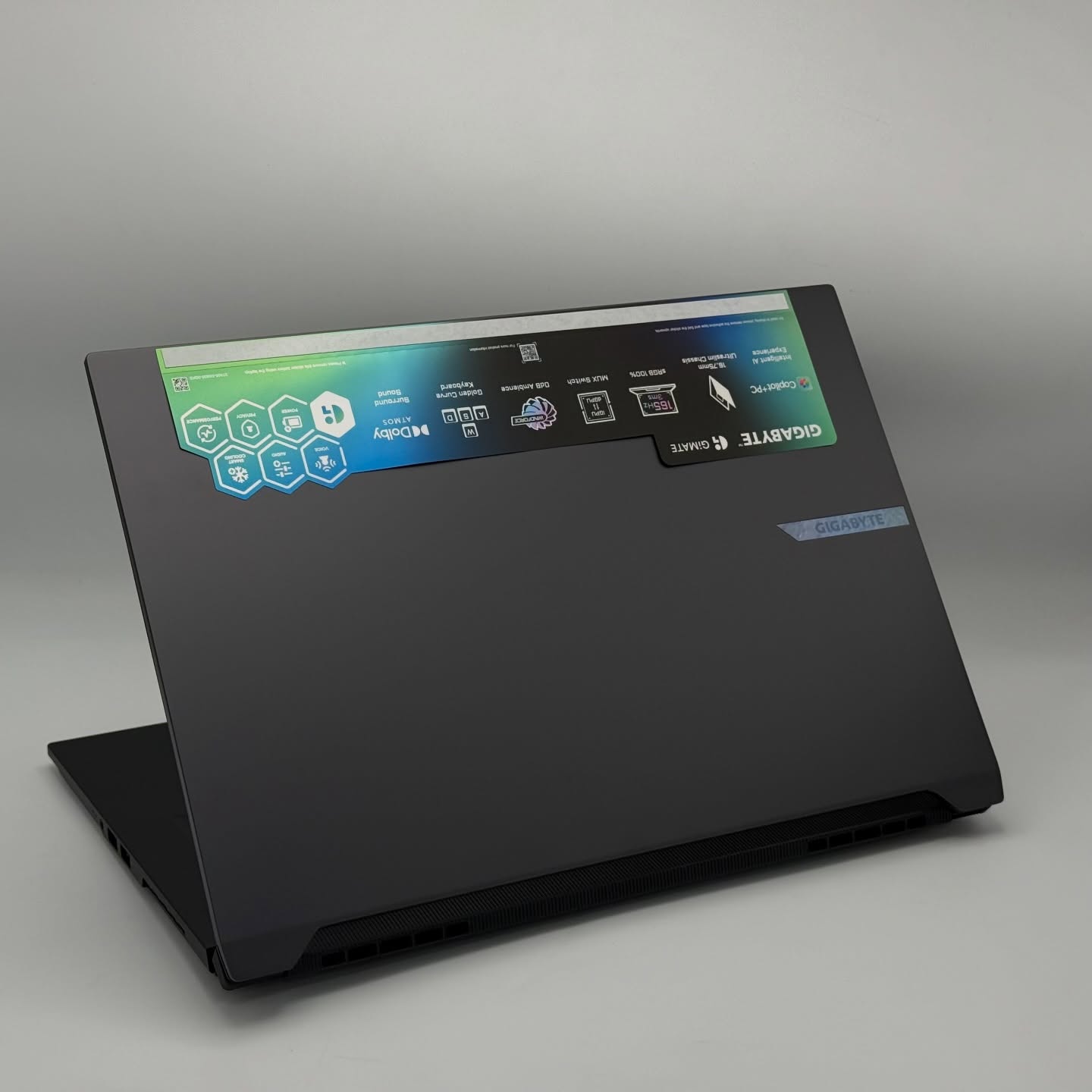 GIGABYTE AERO X16 Copilot+ PC Neuf – Image 4