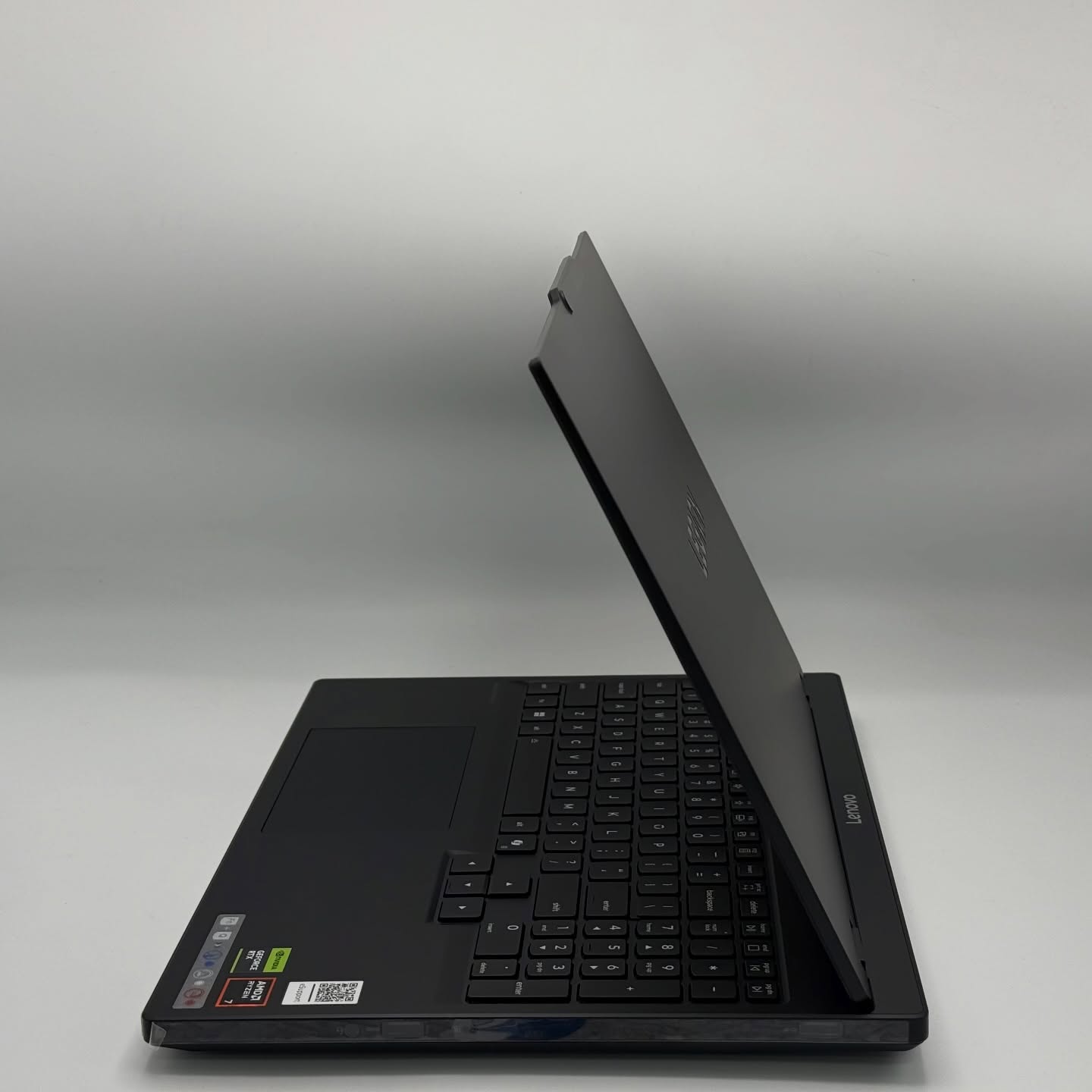 LENOVO LEGION 5 OLED / AMD Ryzen 7 260 / 16Go DDR5 / 512 SSD / NVIDIA RTX 5060 8Go / 15.1” (2K+) 165Hz – Image 3