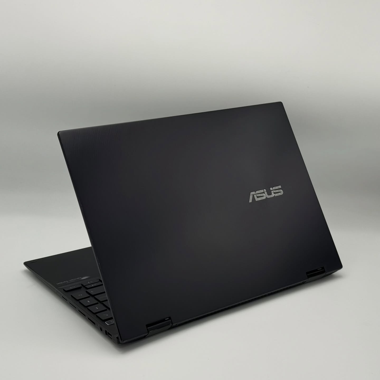 ASUS ZENBOOK UP5401QAB – Ryzen 9 – OLED 2.8K – Tactile x360 – Image 5