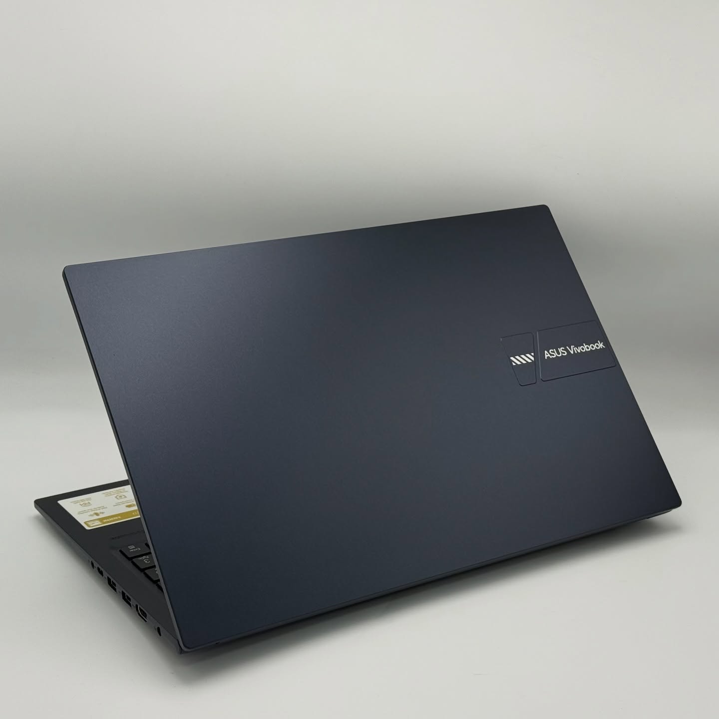 ASUS VIVOBOOK 15 / 12th i7-1255U / 16Go DDR4 / 256GO SSD / 15.6” FHD – Image 4