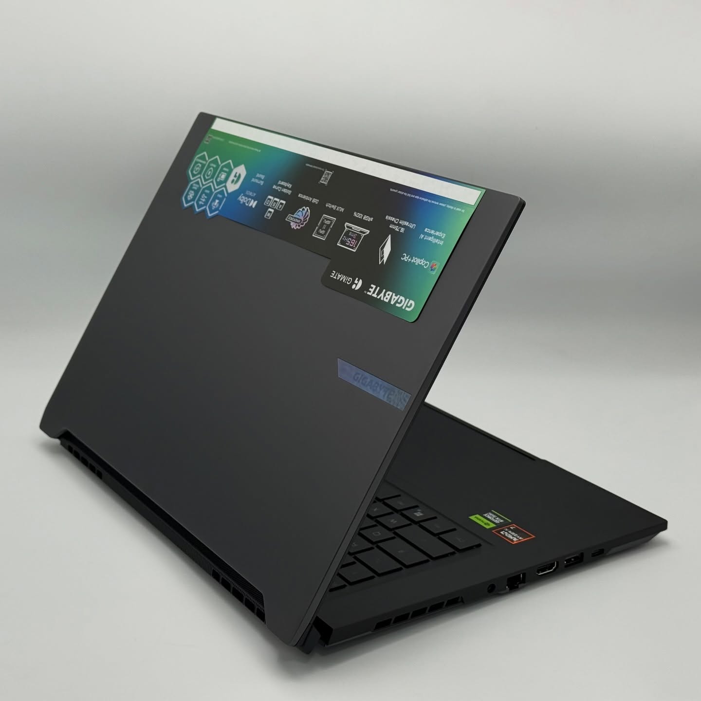 GIGABYTE AERO X16 Copilot+ PC Neuf – Image 6