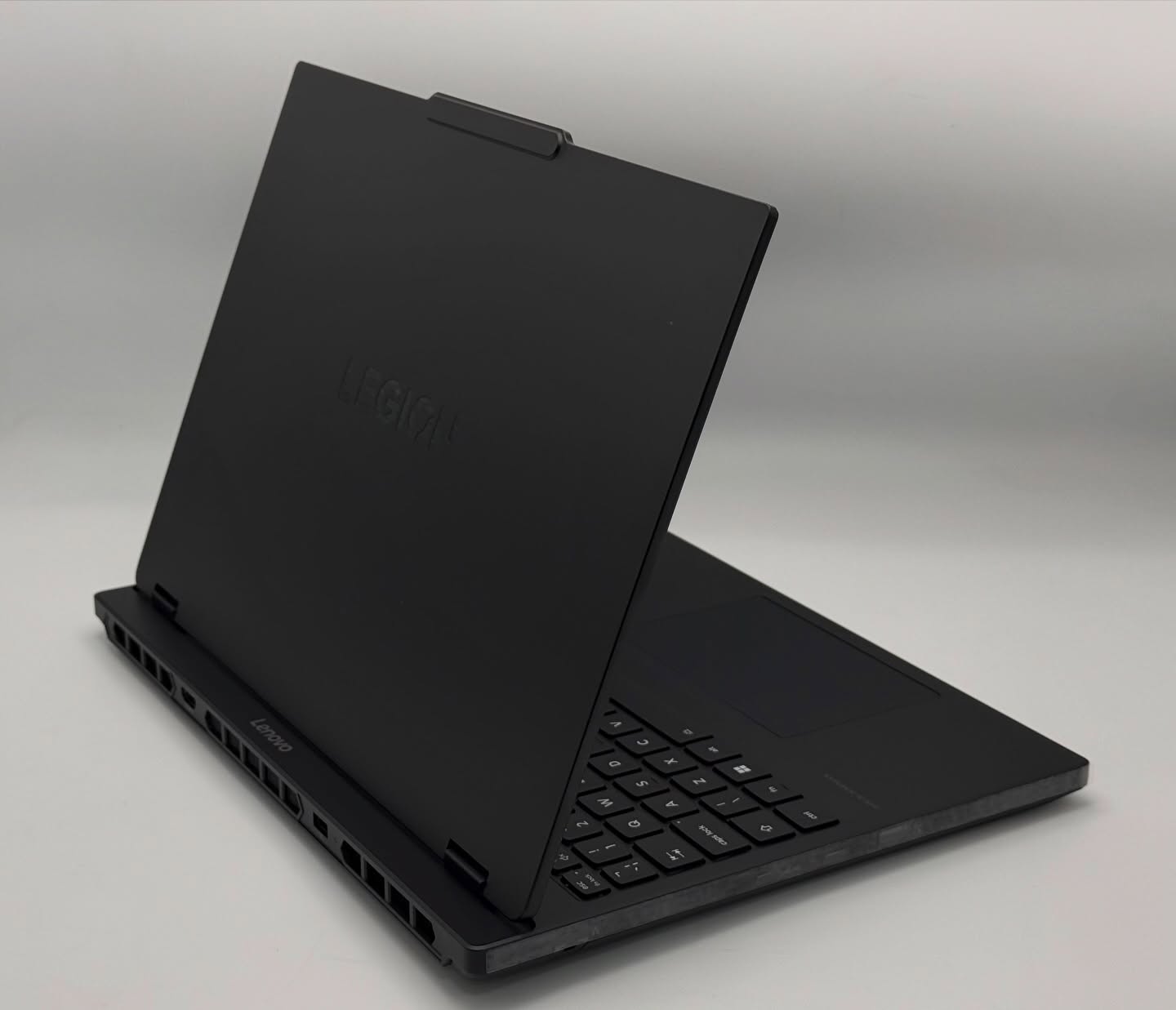 LENOVO LEGION 5 OLED / 13th I7-13650Hx / 24Go DDR5 / 1To SSD / NVIDIA RTX 5050 8Go / 15.1” (2K+) 165Hz – Image 6