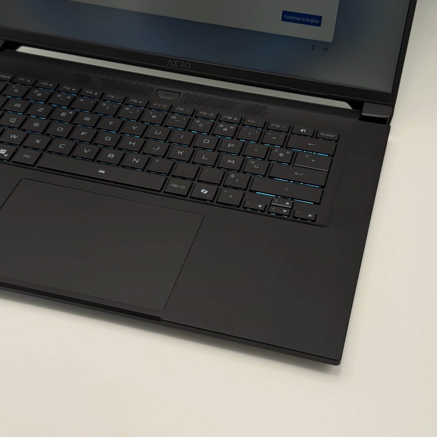 GIGABYTE AERO X16 Copilot+ PC Neuf – Image 9