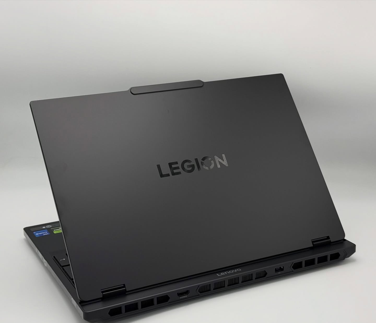 LENOVO LEGION 5 OLED / 13th I7-13650Hx / 24Go DDR5 / 1To SSD / NVIDIA RTX 5050 8Go / 15.1” (2K+) 165Hz – Image 4