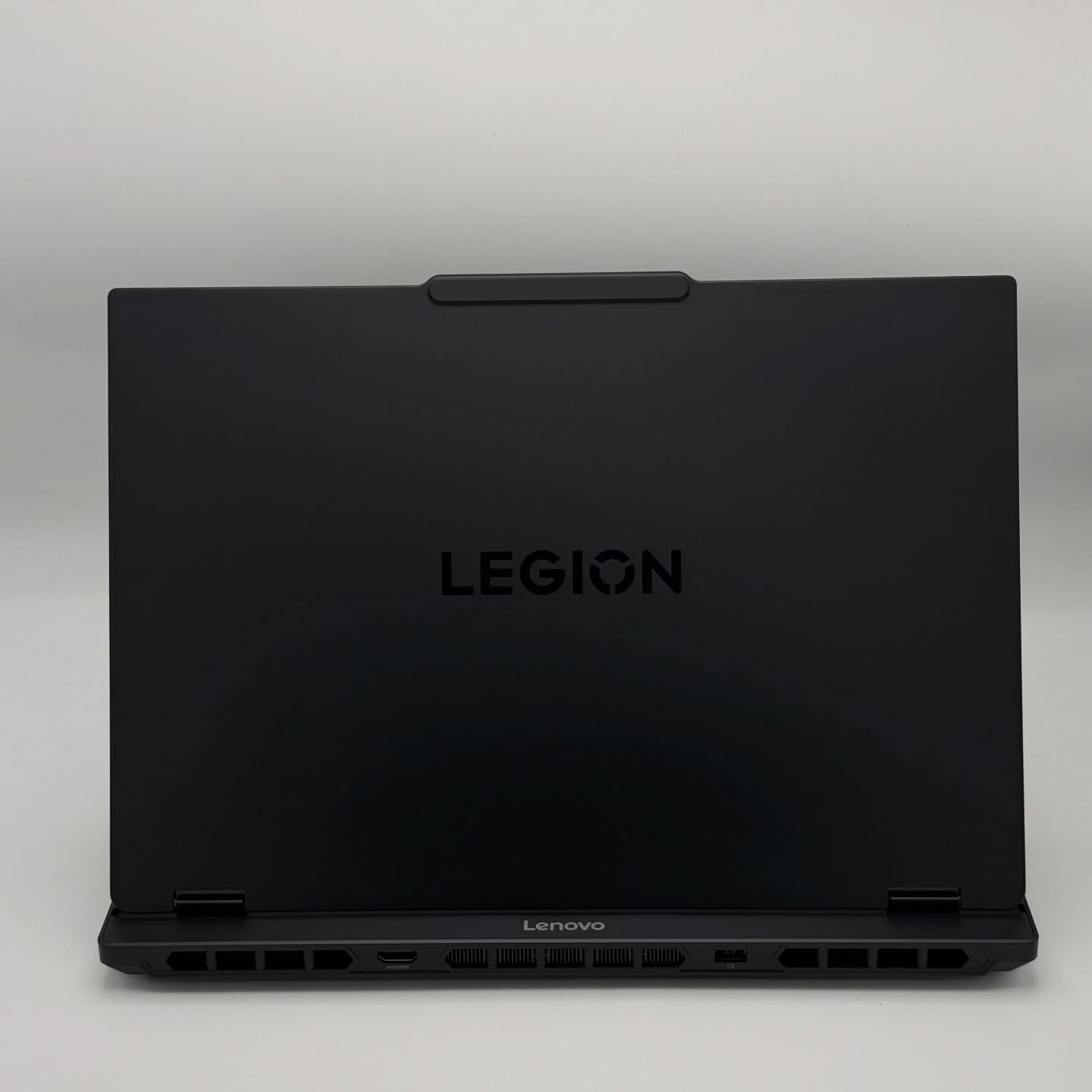 LENOVO LEGION 5 OLED / AMD Ryzen 7 260 / 16Go DDR5 / 512 SSD / NVIDIA RTX 5060 8Go / 15.1” (2K+) 165Hz – Image 6