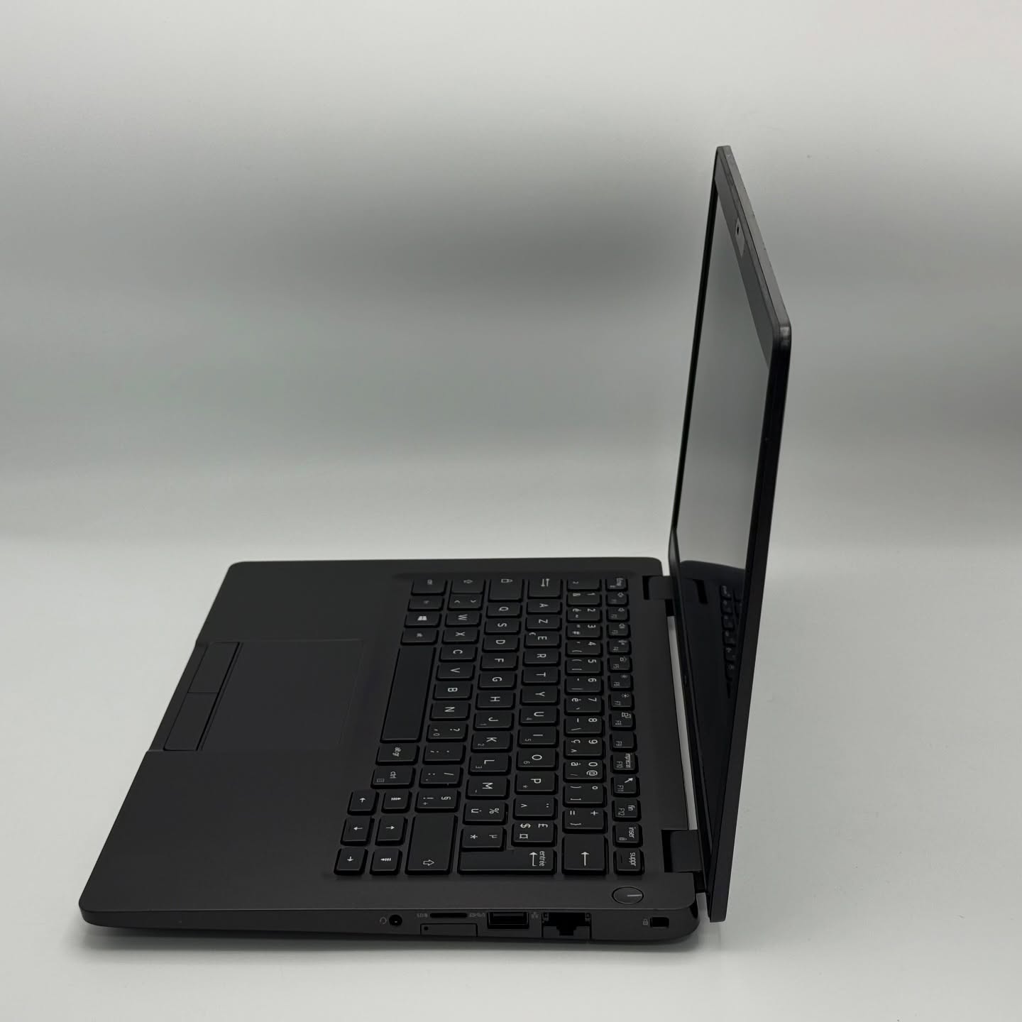 DELL LATITUDE 5300 / 8th I7-8665U / 16Go DDR4 / 512SSD / 13.3” FHD – Image 3