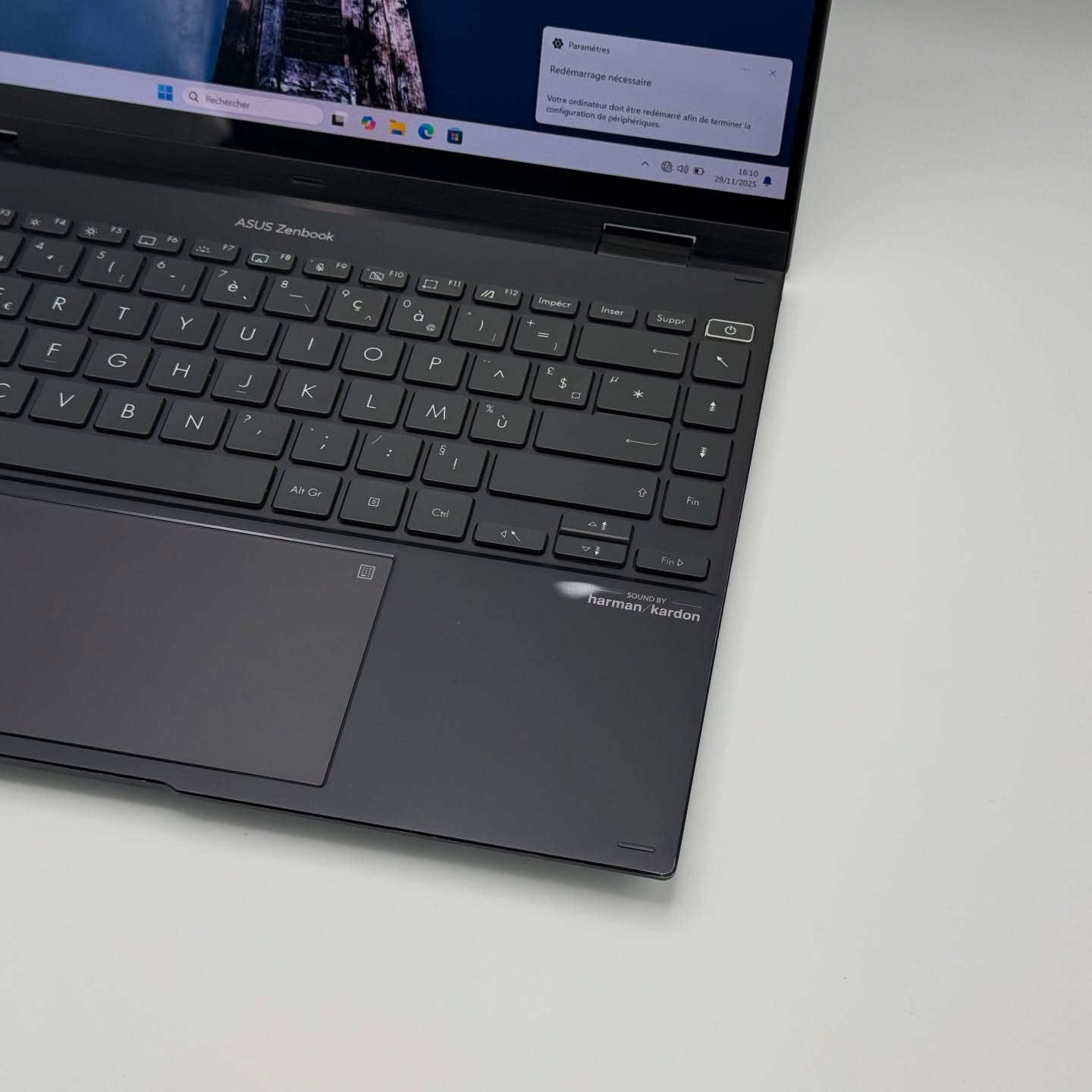 ASUS ZENBOOK UP5401QAB – Ryzen 9 – OLED 2.8K – Tactile x360 – Image 8