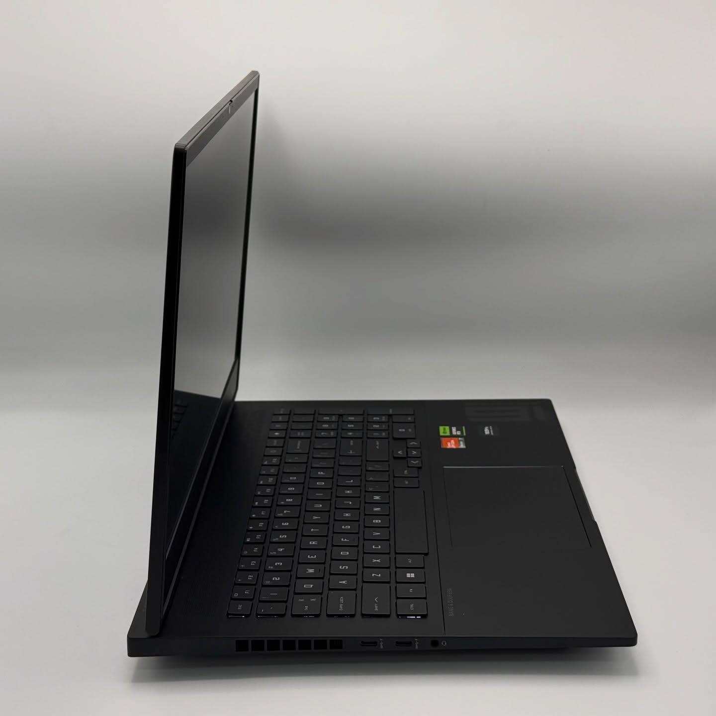 HP OMEN 16 / RYZEN 7 7840H / 16Go DDR5 / 512SSD / NVIDIA RTX 4060 8Go / 16” FHD 165Hz – Image 7