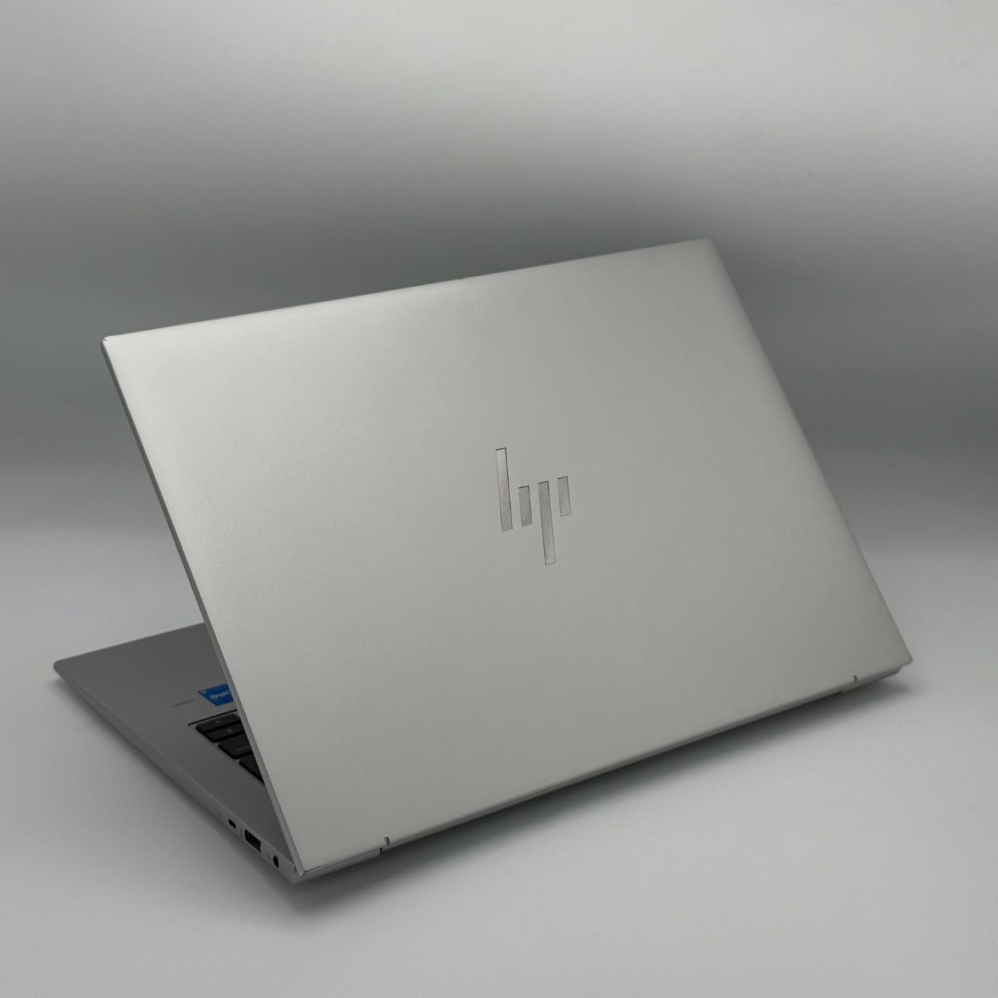 HP EliteBook 840 G9 – i5‑1245U / 16 Go DDR5 / 256 Go SSD NVMe / 14″ FHD+ – Image 4