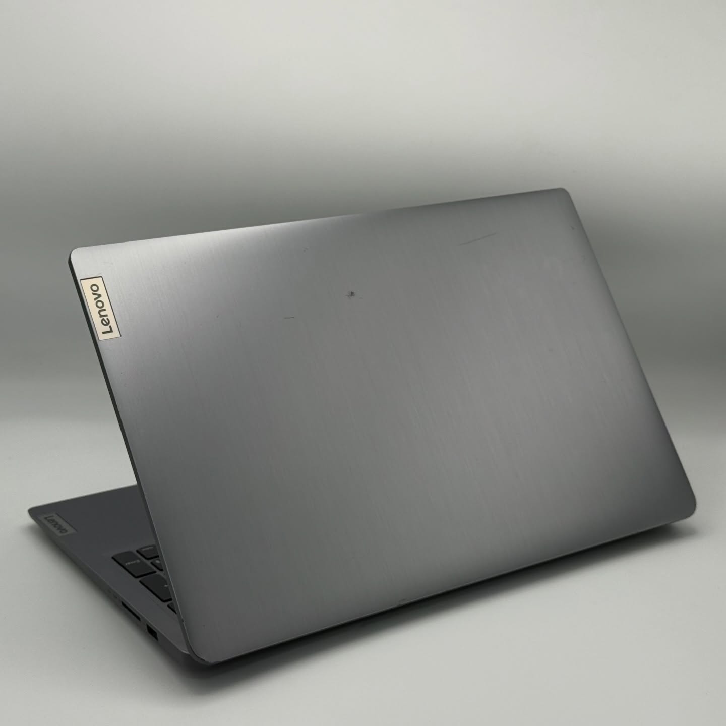 Lenovo IdeaPad Slim 3 – i5-1135G7 / 8 Go DDR4 / 512 Go SSD / 15.6″ FHD – Image 4