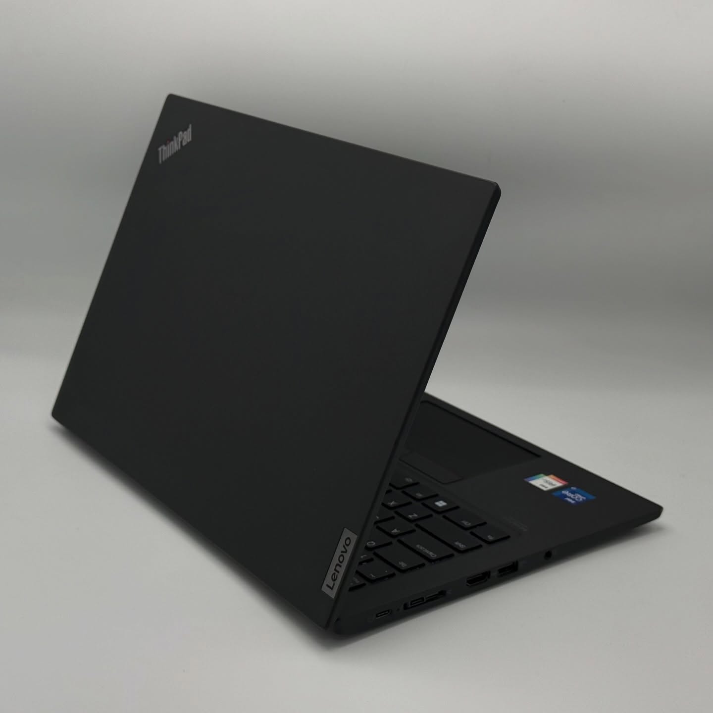 Lenovo ThinkPad T14s Gen 2 – i7-1185G7 / 16 Go DDR4X / 256 Go SSD NVMe / 14″ FHD – Image 6