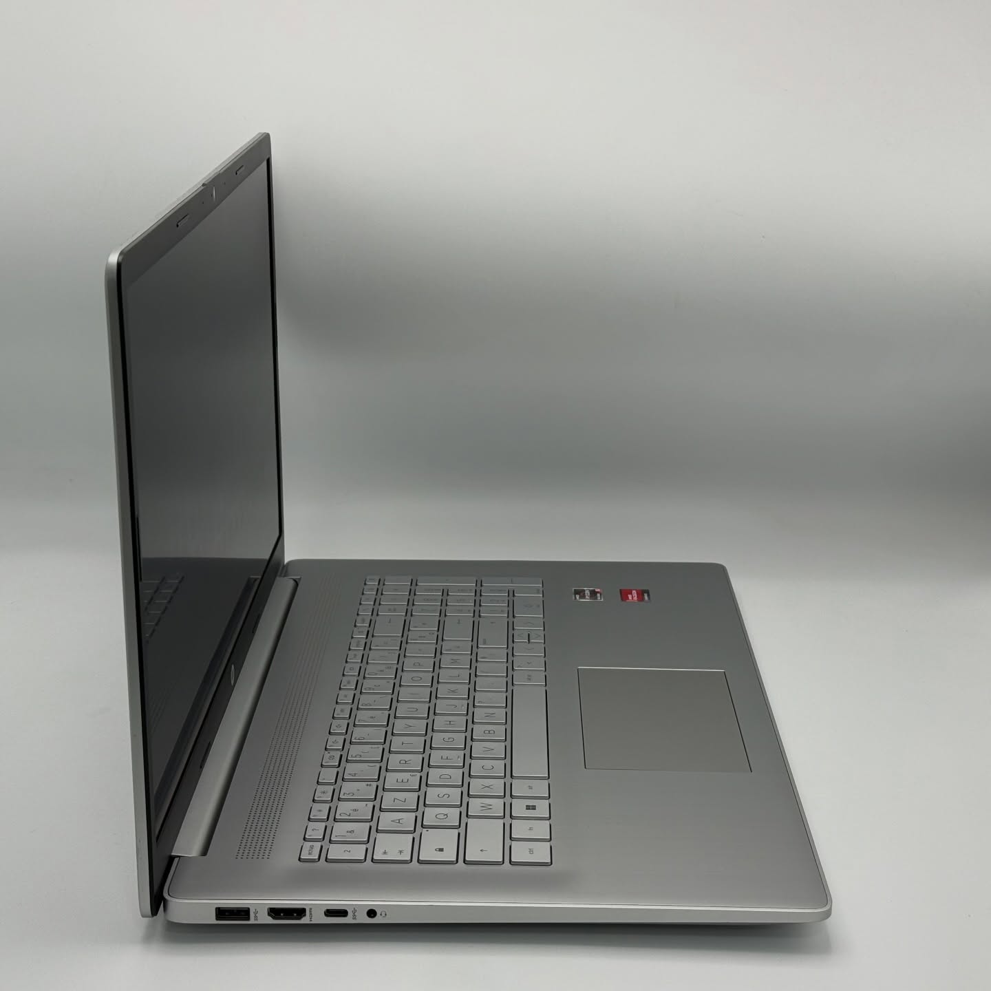 HP LAPTOP 17 / RYZEN 5 7520U / 16Go DDR5 / 512SSD / 17.3” FHD – Image 7