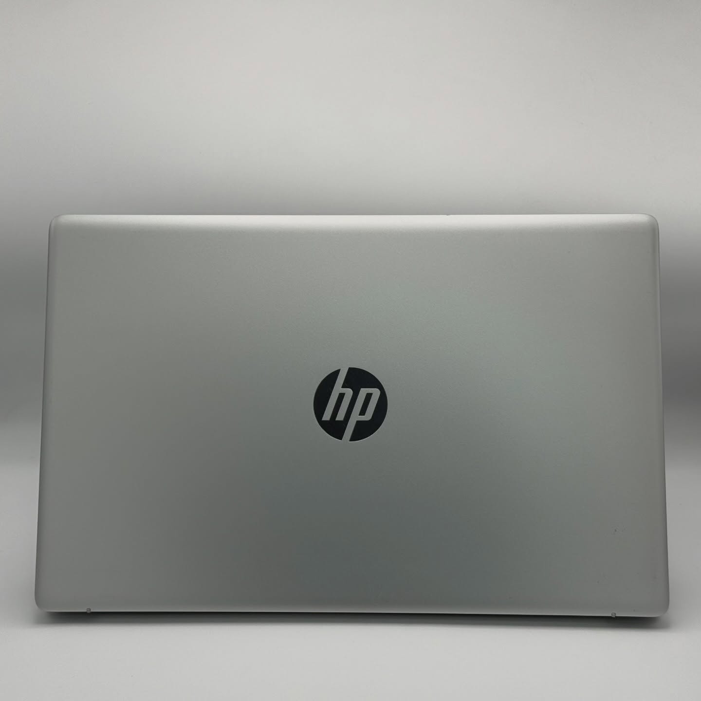 HP LAPTOP 17 / RYZEN 5 7520U / 16Go DDR5 / 512SSD / 17.3” FHD – Image 5