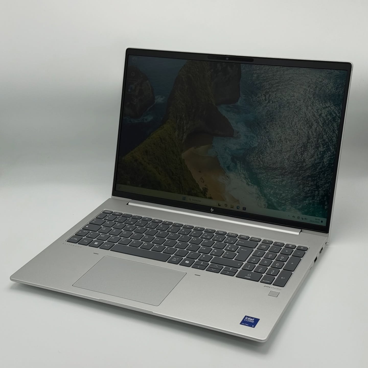 HP EliteBook 660 G11 – Tactile – Ultra 5 135U / 32 Go DDR5 / 512 Go SSD NVMe / 16″ FHD+ Touch – Image 2