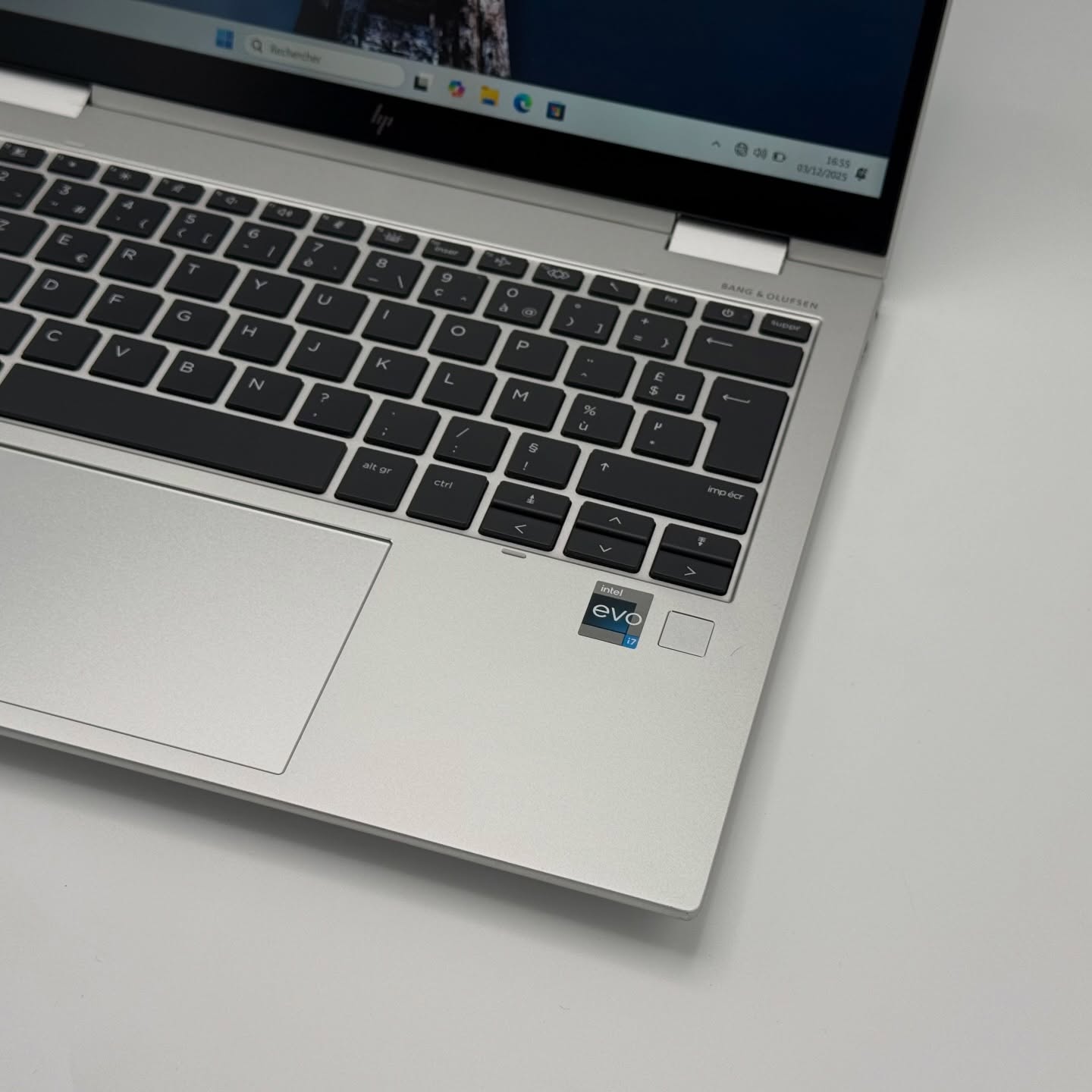 HP EliteBook 830 G10 x360 – i7-1365U / 32Go DDR5 / 512Go SSD / 13.3″ FHD+ Tactile – Image 10