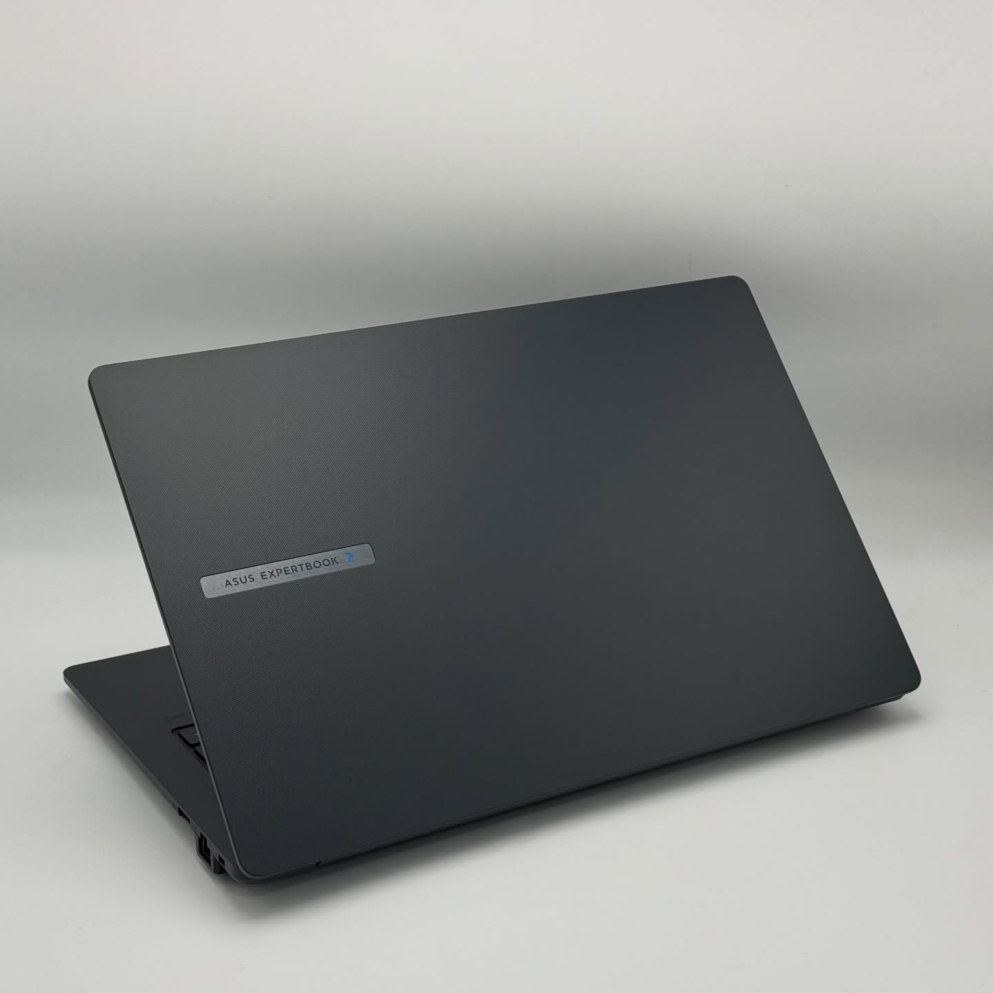 ASUS ExpertBook B1403CVA – i5-1335U / 16 Go DDR5 / 512 Go SSD NVMe / 14″ FHD – Image 4