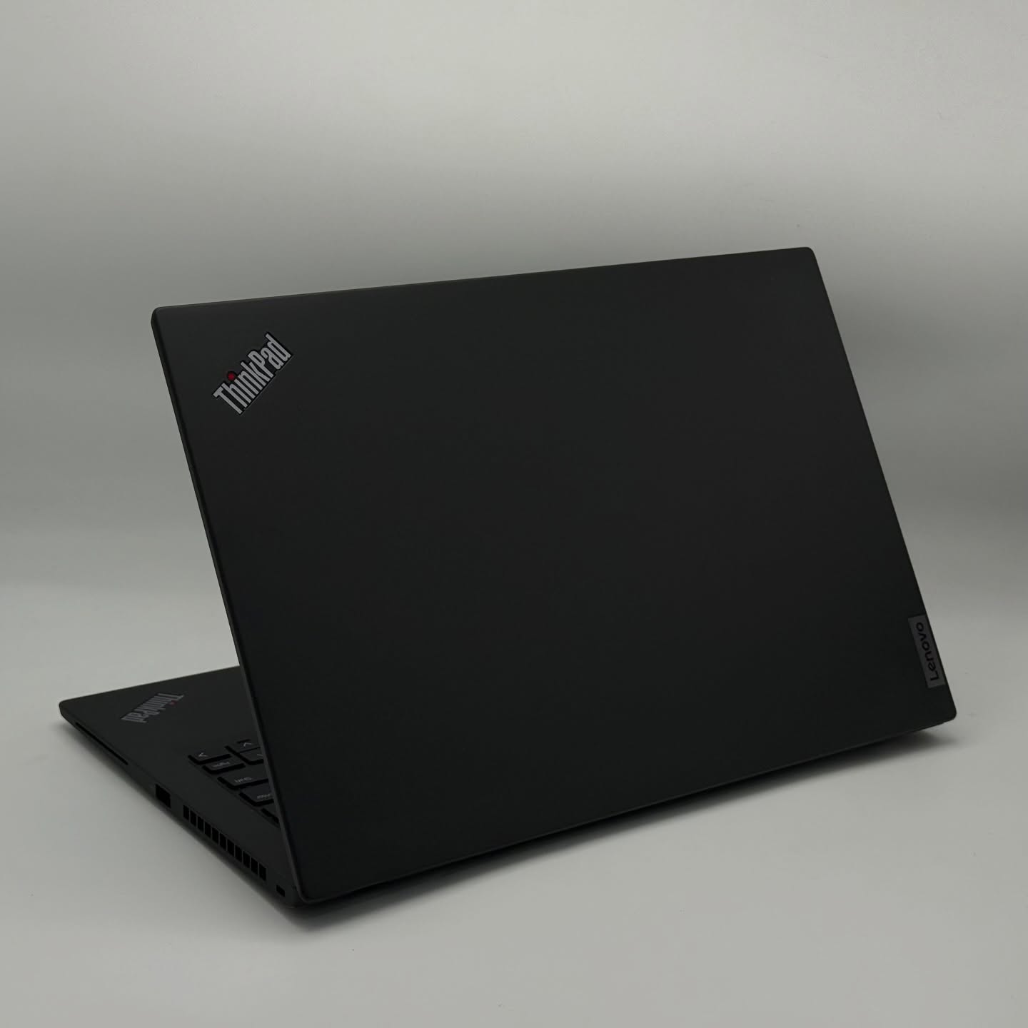 Lenovo ThinkPad T14s Gen 2 – i7-1185G7 / 16 Go DDR4X / 256 Go SSD NVMe / 14″ FHD – Image 4