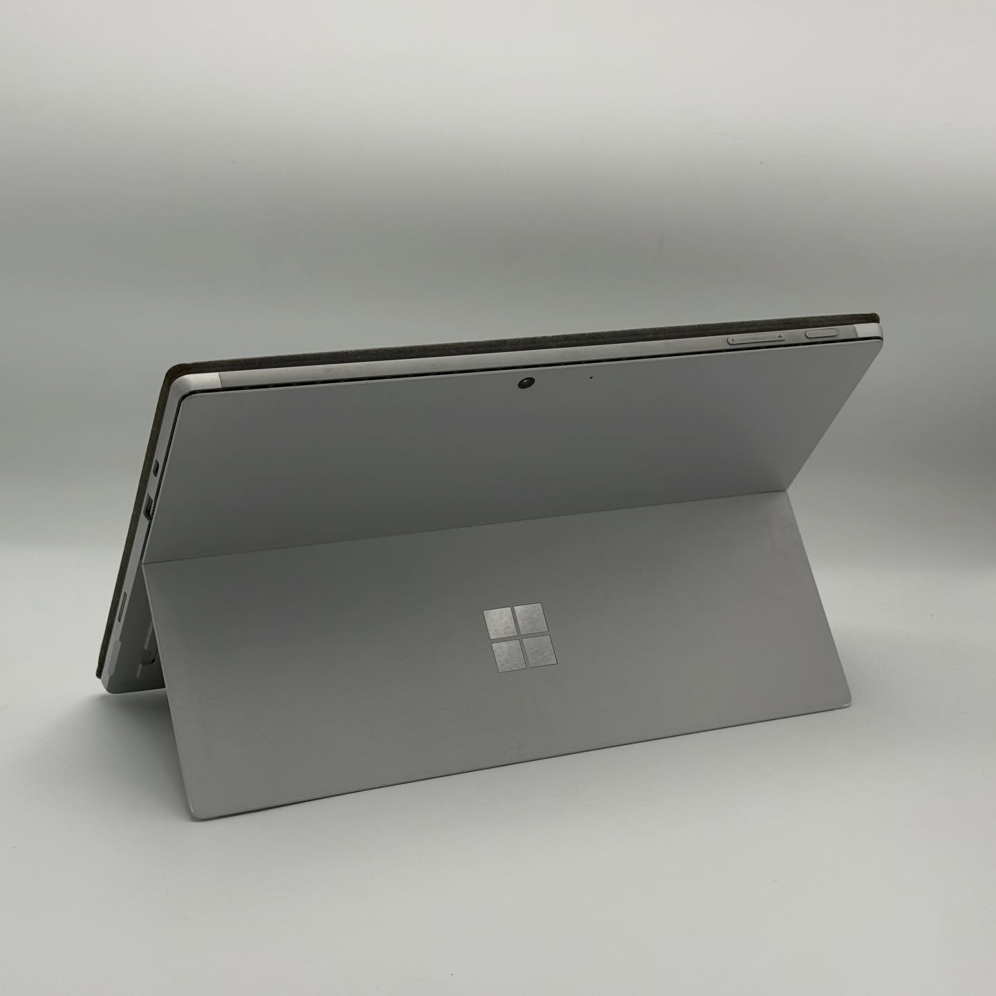 Microsoft Surface Pro 7 – i7-1065G7 / 16 Go DDR4X / 512 Go SSD / 12.3″ Tactile – Image 5