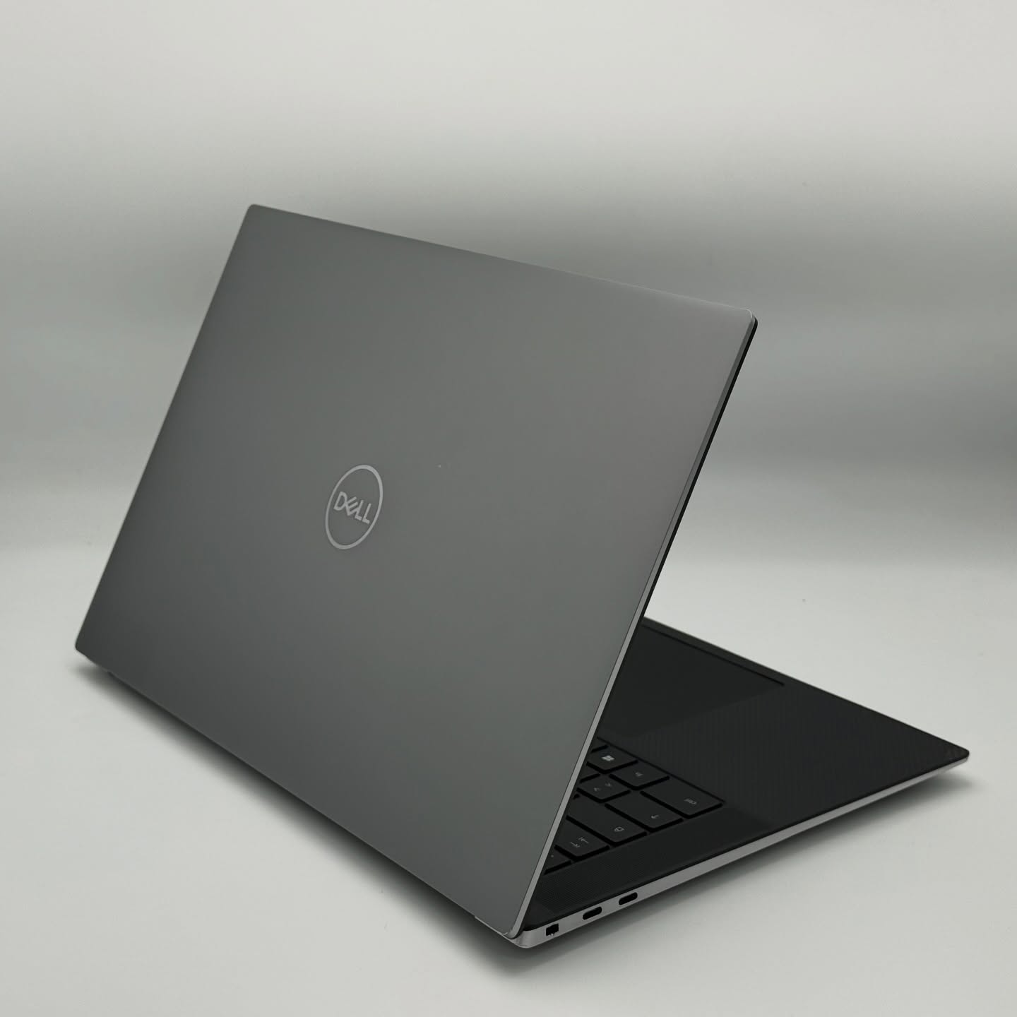 DELL PRECISION 5550 – i7-10850H / 32Go / 512SSD / Quadro T1000 / 15.6” 4K Tactile – Image 6