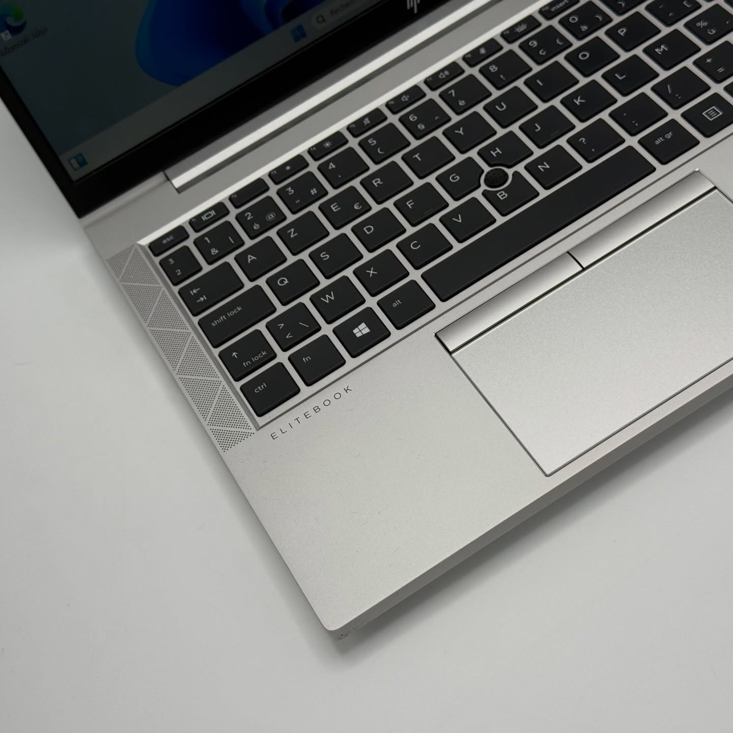 HP EliteBook 840 G8 – i5-1145G7 / 16Go DDR4 / 512Go SSD / 14″ FHD – Image 8