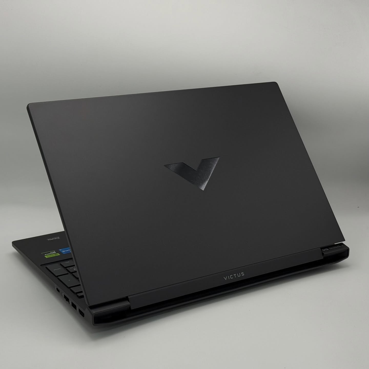 HP Victus 15 – i5-13420H / RTX 4050 / 16Go / 512Go / 15.6″ FHD 144Hz – Image 4