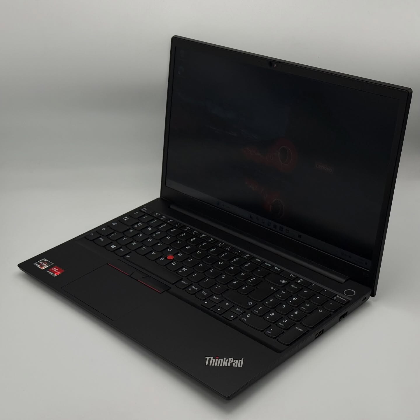 Lenovo ThinkPad E15 – Ryzen 5 4500U / 16Go / 512Go SSD / 15.6″ FHD – Image 2