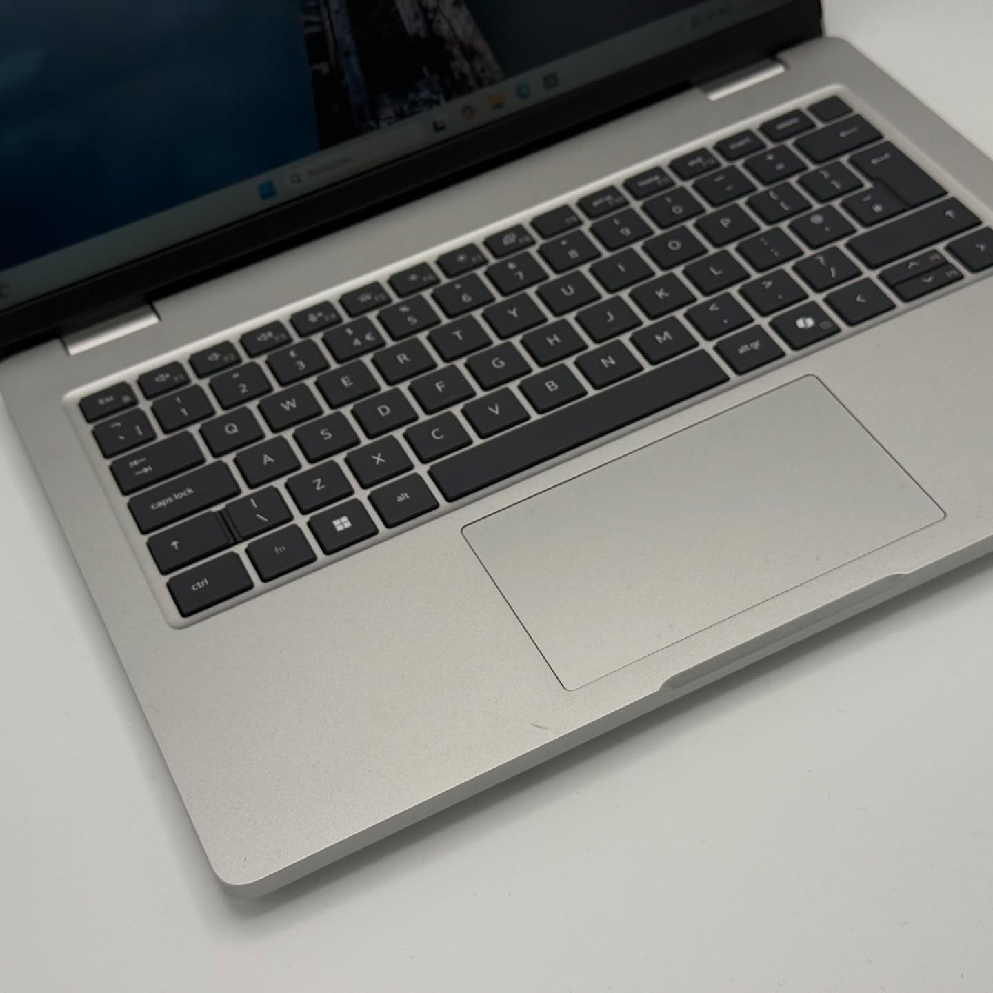 Dell Pro 14 – Ultra 5 235U / 32Go DDR5 / 256Go SSD NVMe / 14″ – Image 8