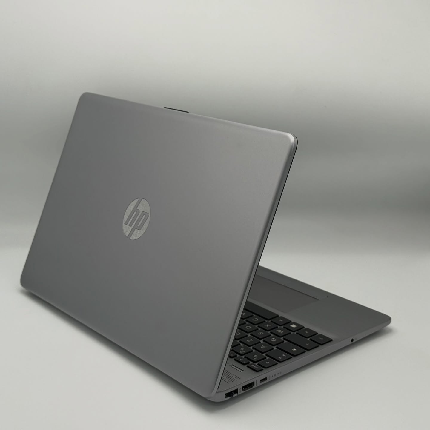 HP 250 G9 – i7-1065G7 / 16Go DDR4 / 512Go SSD / 15.6″ FHD – Image 7