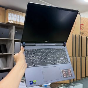 MSI Vector 16 HX AI – Ultra 7 255HX / RTX 5070 Ti 12GB / 16″ QHD+ 240Hz