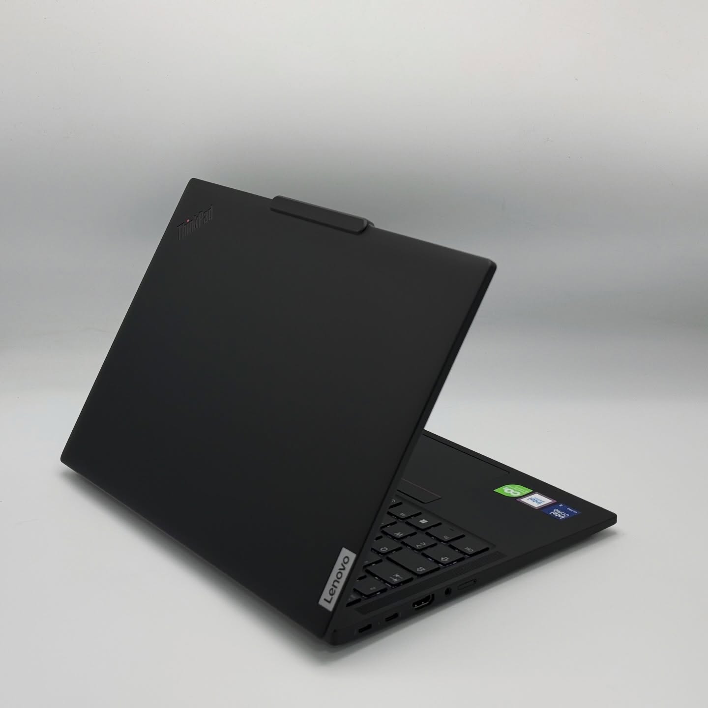Lenovo ThinkPad T14s Gen 5 – Intel Core Ultra 5 125U / 16 Go DDR5 / 14″ FHD+ – Image 6