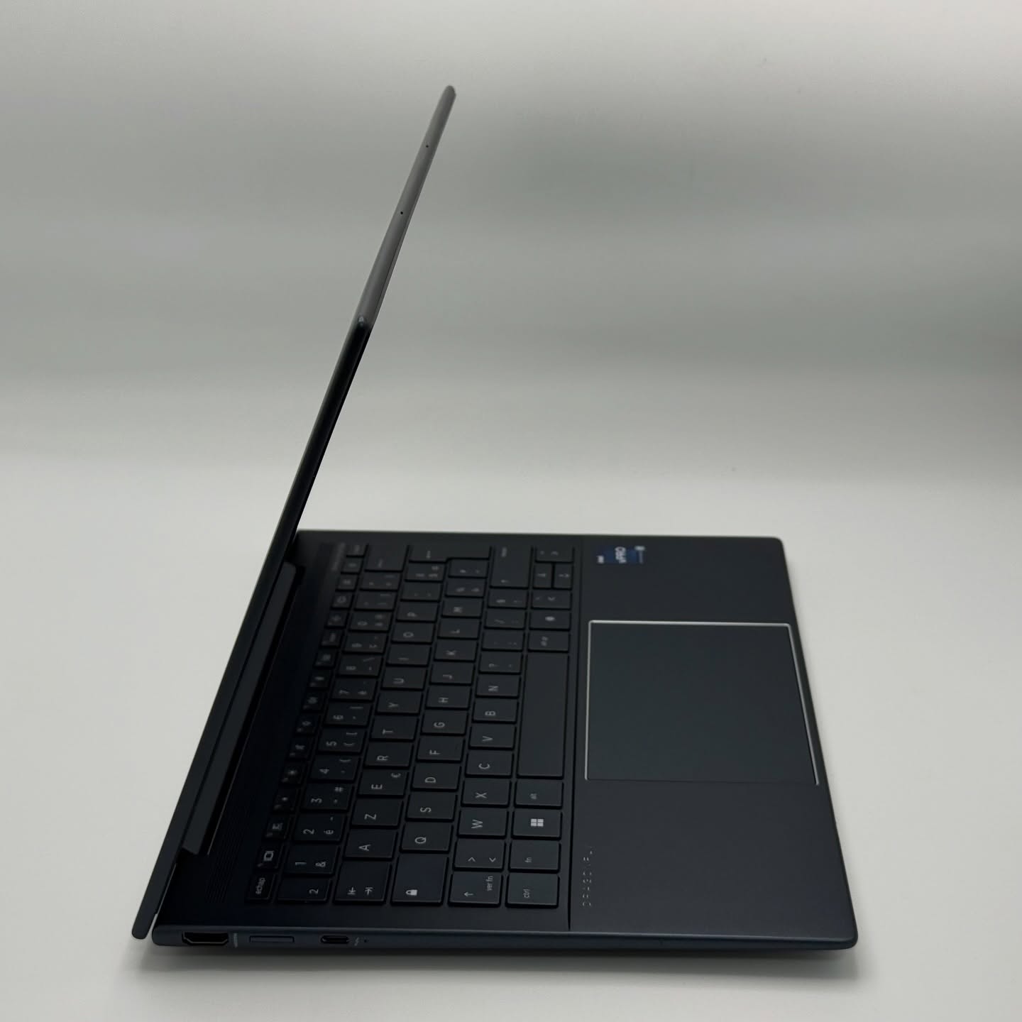 HP Elite Dragonfly G4 – i7-1365U / 32 Go / 512 Go SSD / 13.5″ Tactile – Image 6