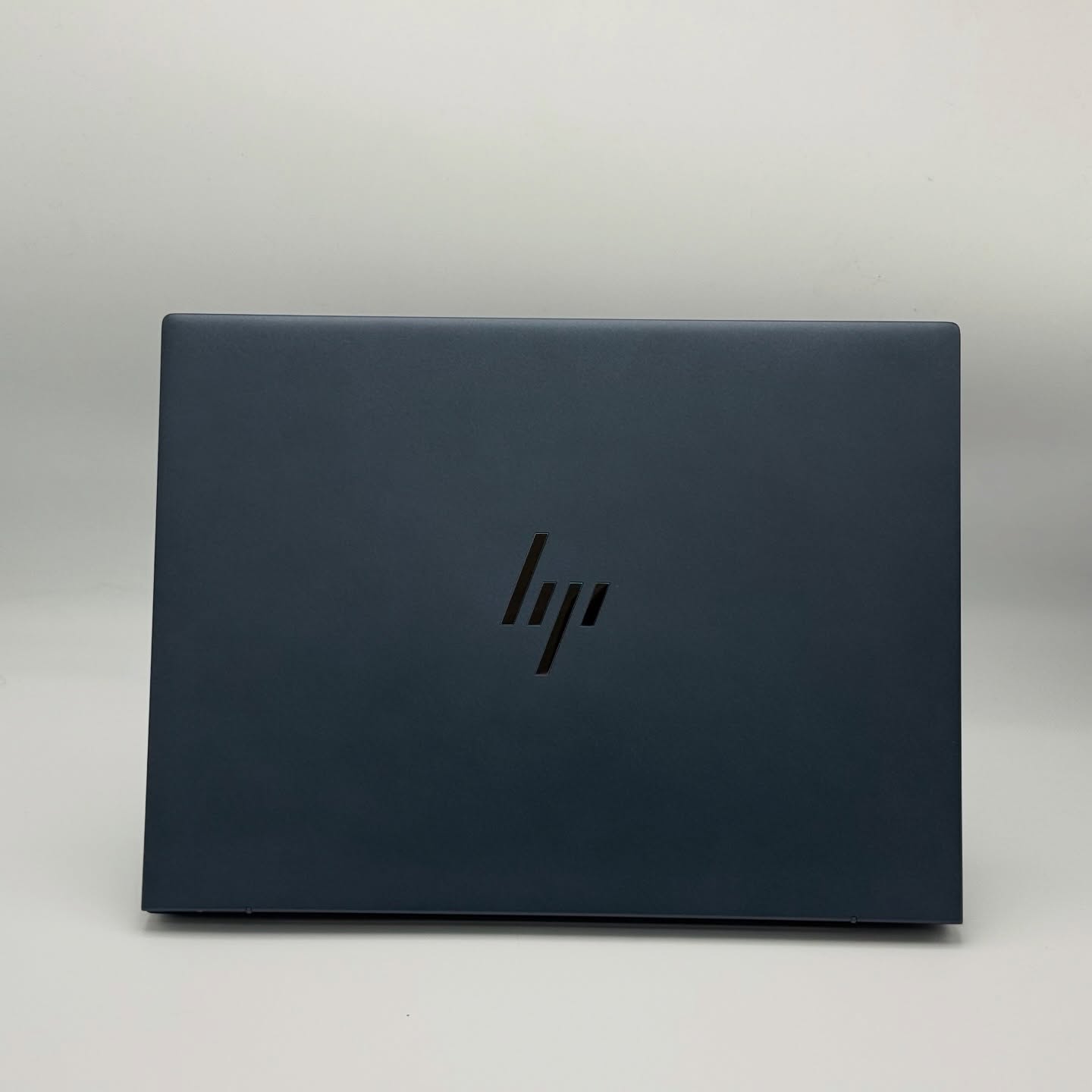 HP Elite Dragonfly G4 – i7-1365U / 32 Go / 512 Go SSD / 13.5″ Tactile – Image 4