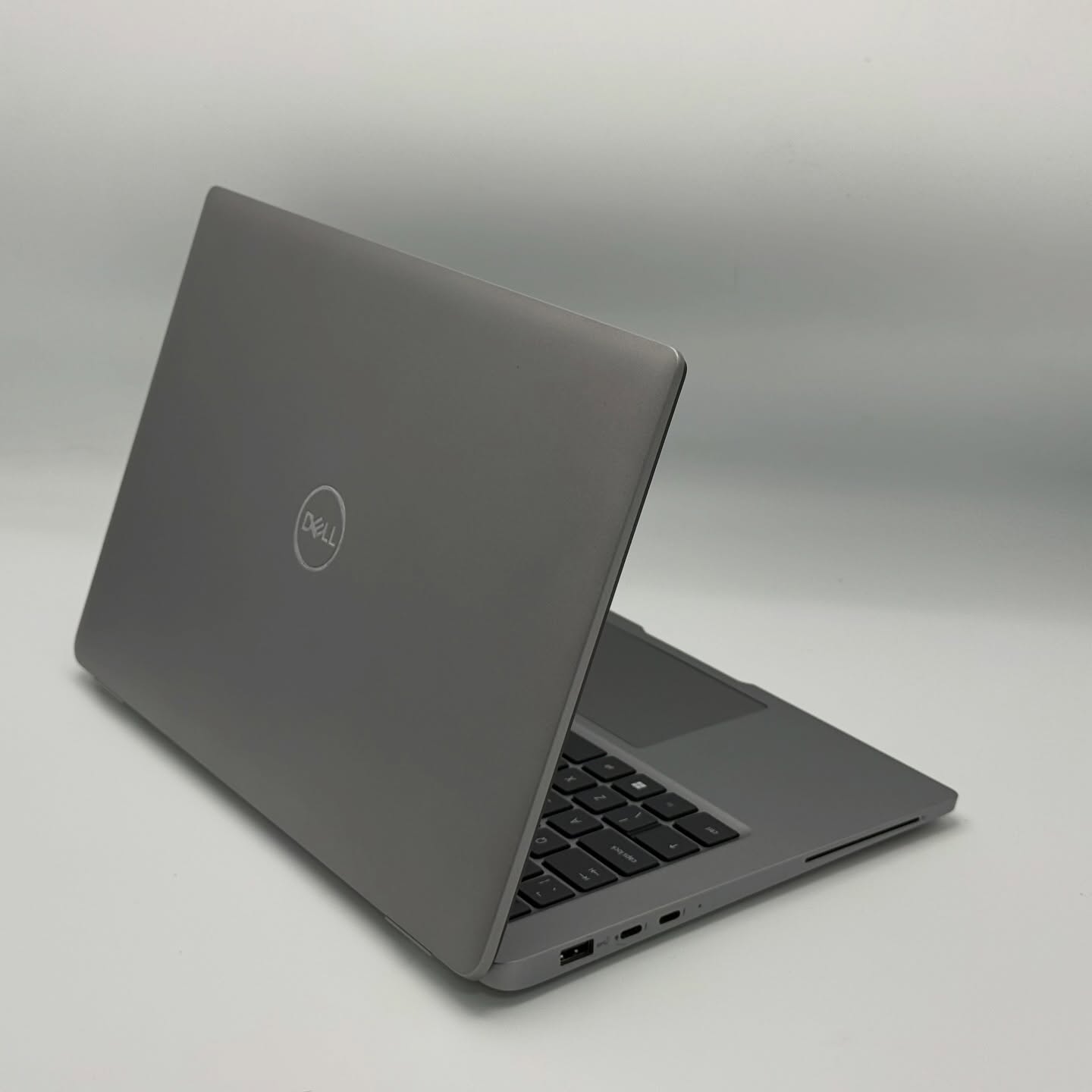 Dell Latitude 5350 – Ultra 5 125U / 16 Go DDR5 / 512 Go SSD / 13.3″ FHD – Image 6