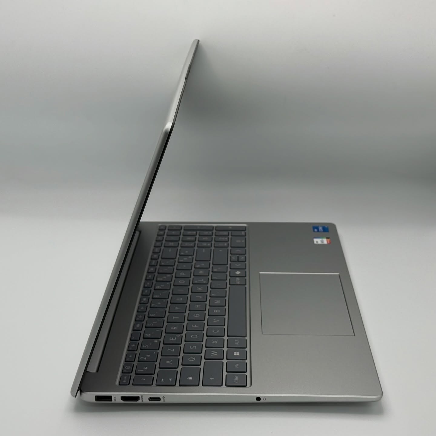 HP Laptop 15-fd0003sf – i5-1334U / 16Go / 1To SSD / 15.6″ FHD – Image 5