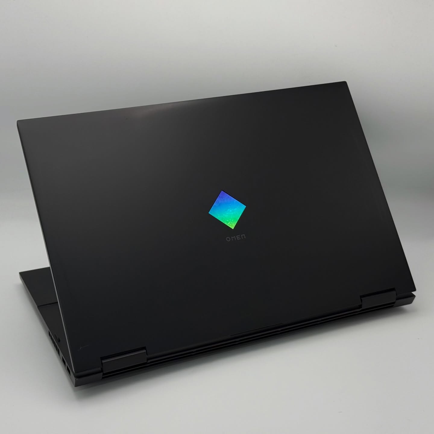 HP OMEN 16 – i7-12700H / 16 Go DDR5 / RTX 3060 / 144Hz – Image 4